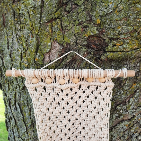 Cream Macrame Woven Wood Bead Fringe Tassles Wall Hanging Pocket Storage - Picture 3 of 10